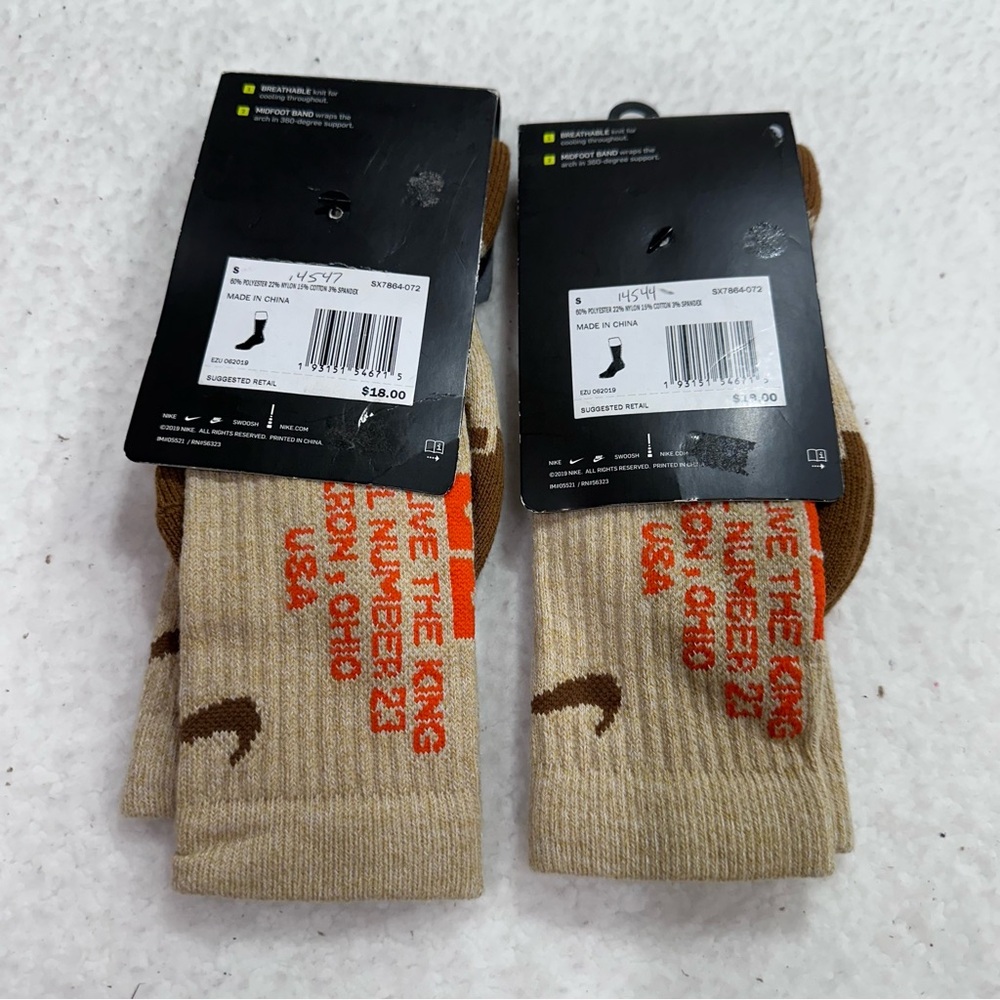 Nike Socks - Picture 2 of 9